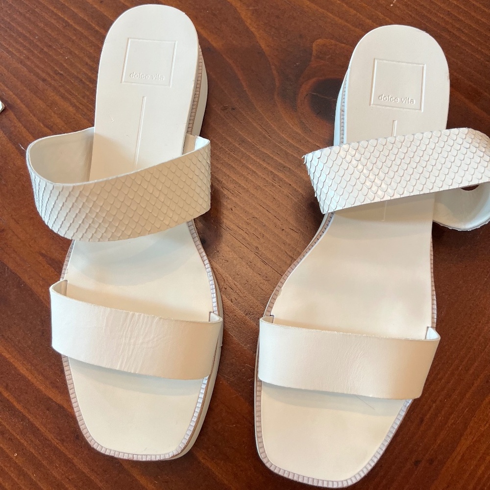 Dolce Vita Sandals like new